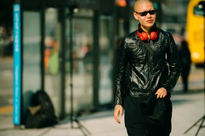 A street style look from Seoul Fashion Week Spring 2020.