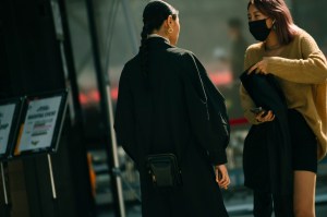 A street style look from Seoul Fashion Week Spring 2020.