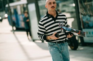 A street style look from Seoul Fashion Week Spring 2020.