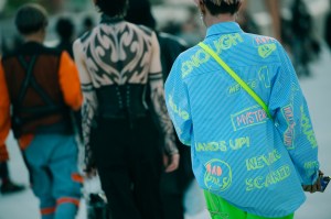 A street style look from Seoul Fashion Week Spring 2020.