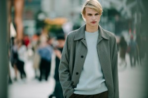 A street style look from Seoul Fashion Week Spring 2020.