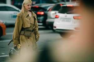 A street style look from Seoul Fashion Week Spring 2020.