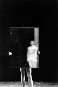 SASHA WALTZ "Dialoge I" Premiere: 21.05.1999Berlin : SOPHIENSAELEcopyright: Bernd UhligLes photos ci-joint ne peuvent être publiées qu'avec l'autorisation du photographeThis photograph may not be used without agreement of the author