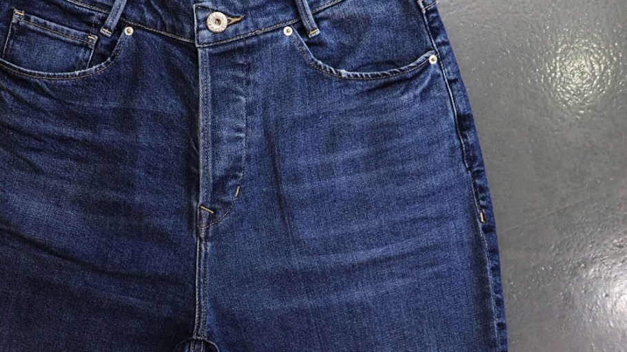 Diamond Denim Finish from Tat Fung's Panther Denim is a more sustainable method for producing denim that uses less water and chemicals.