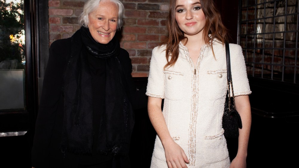 Glenn Close and Kaitlyn Dever