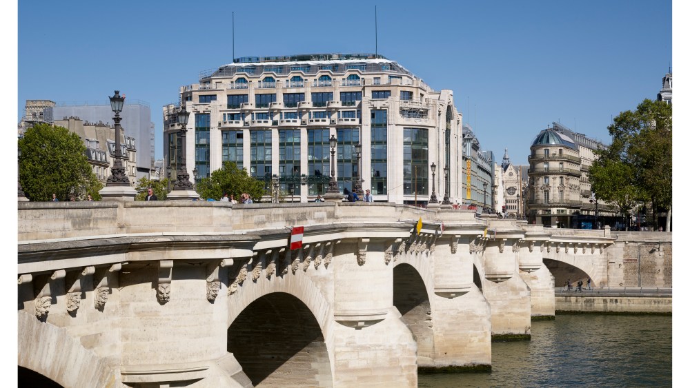 LVMH's Samaritain complex