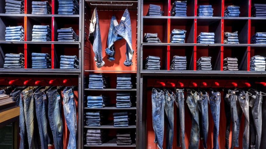 Shoppers at teen retailers and specialty sizing stores are unable to find jeans, according to a survey from tech firm CB4.