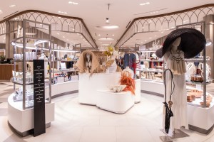 A spirited display at Palacio de Hierro Veracruz.