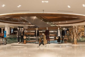 A fashion landing at Palacio de Hierro Veracruz.