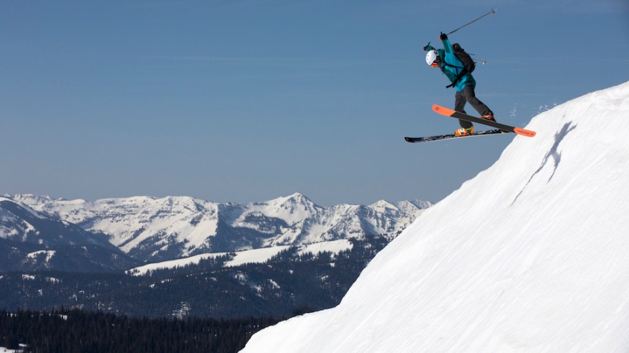 Outdoor apparel brand Mountain Hardwear incorporates Gore-Tex's C-Knit weatherproofing tech in a new ski collection ready for winter slopes.