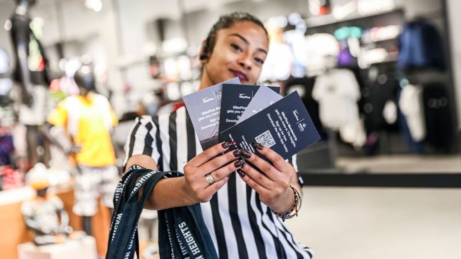 Nike Direct president Heidi O'Neill said Amazon didn't offer a "premium" experience but an athletic retailer like Foot Locker does.