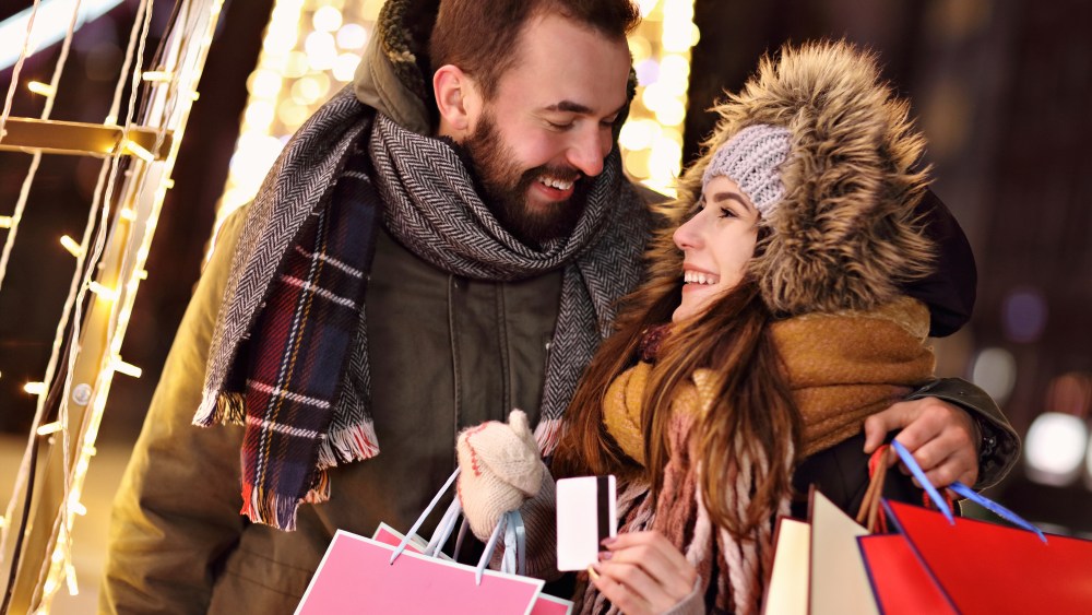 consumers, holiday, shopping