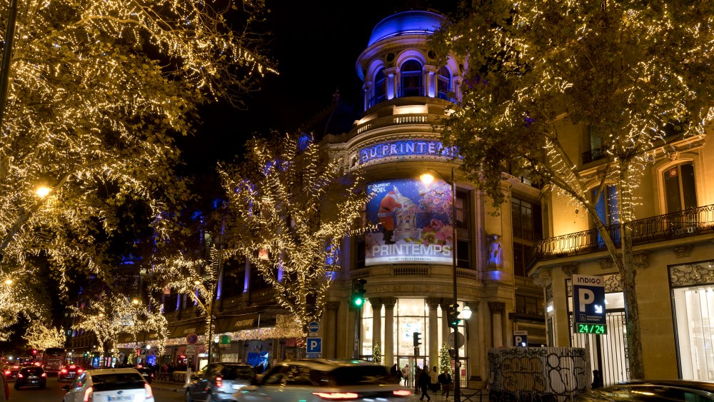 The window display at Printemps in Paris.