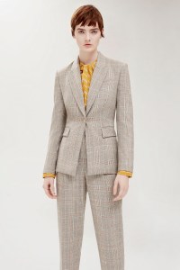 Aknvas Pre-Fall 2020