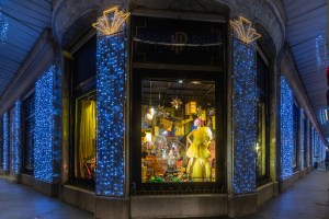 The window display at El Palacio de Hierro in Mexico.