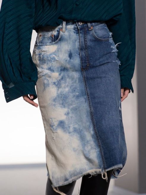 In its 2020 Conscious Fashion Report, Lyst pinpoints the sustainable materials and products consumers are searching for and buying online.