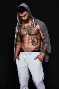 Vuori’s hoodie, Ten Thousand’s compression shorts and Lululemon’s sweatpants.