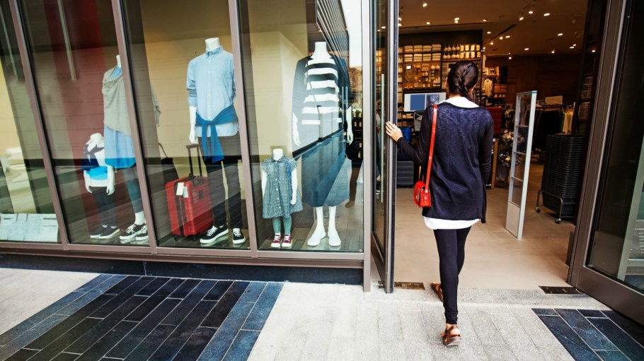 Consumer spending is helping to prop up U.S. economic growth, but retailers still need to review store fleets as shopping patterns change.