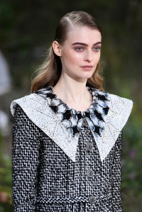 Details at Chanel Couture Spring 2020