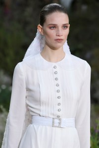 Details at Chanel Couture Spring 2020