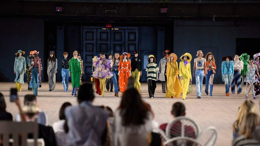 Marc JacobsÕ high-intensity chic, spring 2020.