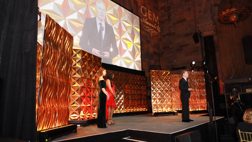 Paul Schneider of Twist accepts the Gem Award for retail innovation.