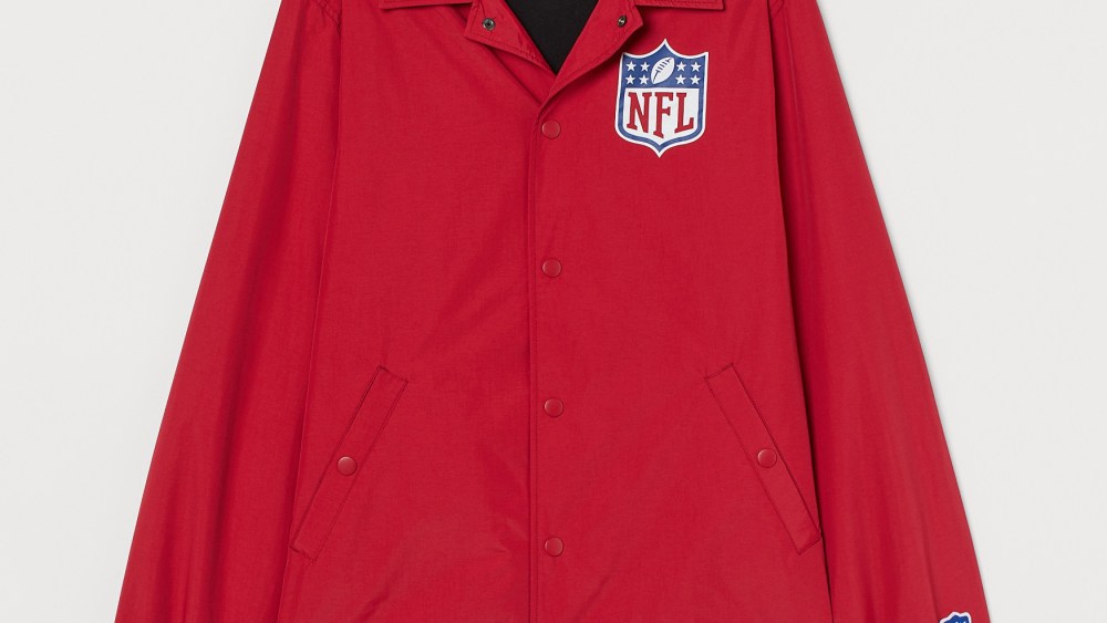 A look from the NFL x H&M collection.