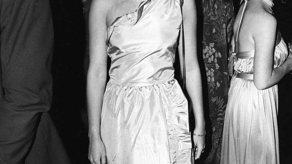 Nina Griscom attends the Metropolitan Museum of Art's joint 100th year birthday party/gala benefit to help wipe out its operating deficit, 1980.