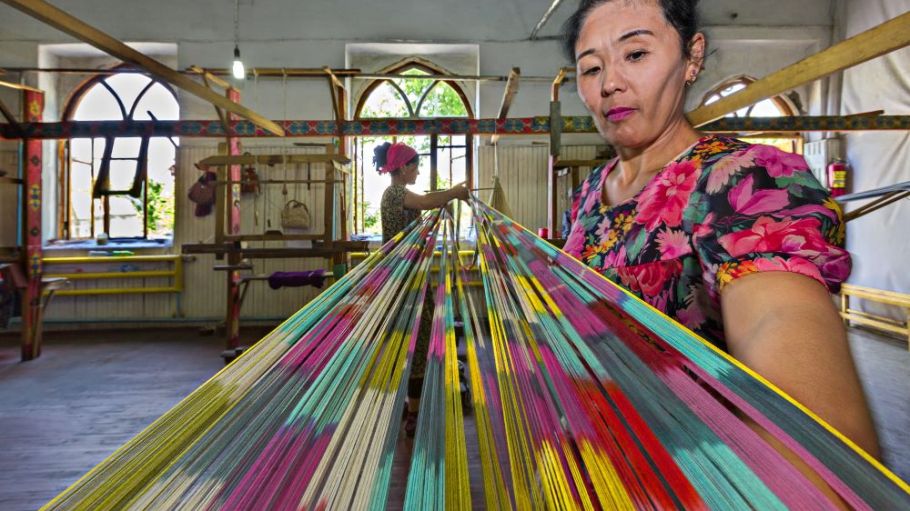 GlobalData says apparel brands must be mindful of trade uncertainty, evolving sourcing strategies, machine thinking and sustainability.