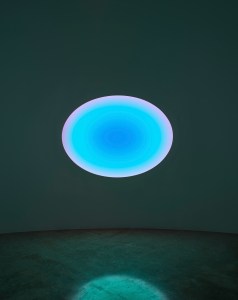 James Turrell, VARDA (03), 2017, LED light, etched glass, shallow space,71" × 53" (180.3 cm × 134.6 cm), INSTALLATION, No. 70502 Format of original photography: high res tiff