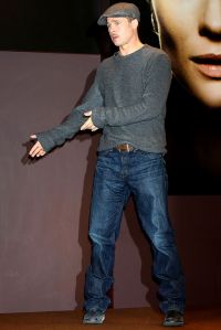 TOKYO - JANUARY 28:  Actor Brad Pitt attends the "The Curious Case of Benjamin Button" press conference at Grand Hyatt Tokyo on January 28, 2009 in Tokyo, Japan. (Photo by Junko Kimura/Getty Images)