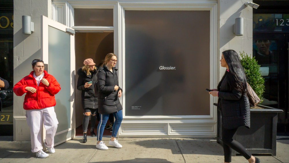 Glossier, DTC-shoppers
