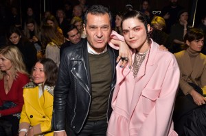 Soko and guest in the front row