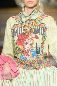 Details at Moschino RTW Fall 2020