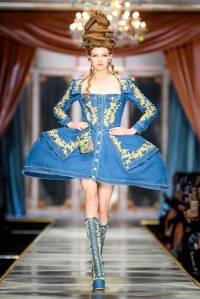 Moschino RTW Fall 2020