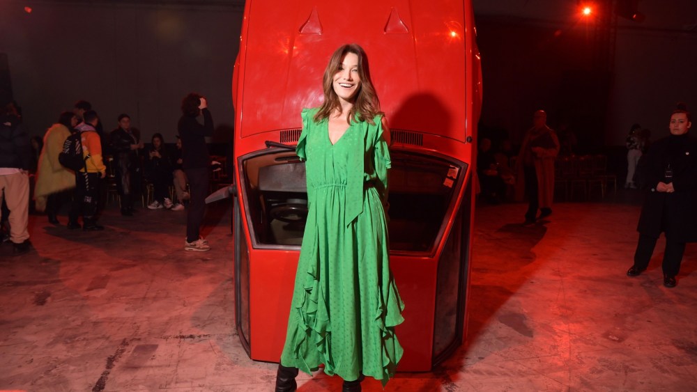 Carla Bruni in the front row of Off-White RTW Fall 2020.