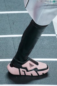 Details Prada RTW Fall 2020