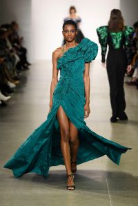 Tadashi Shoji RTW Fall 2020