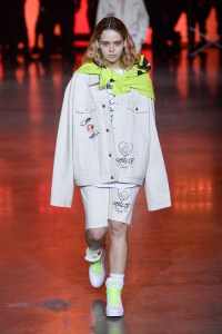Tommy Hilfiger RTW Spring 2020