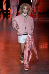 Tommy Hilfiger RTW Spring 2020