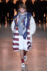 Tommy Hilfiger RTW Spring 2020