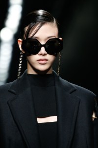 Details at Versace RTW Fall 2020