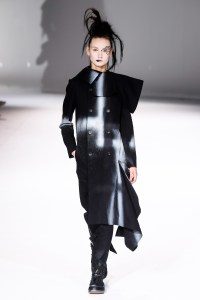 Yohji Yamamoto RTW Fall 2020