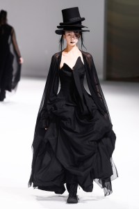 Yohji Yamamoto RTW Fall 2020