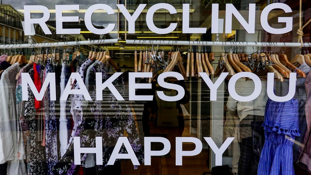 Turku, Finland The window of a second hand store. | usage worldwide Photo by: Alexander Farnsworth/picture-alliance/dpa/AP Images