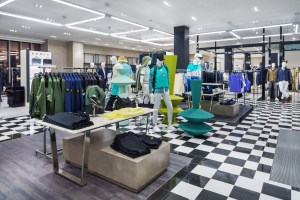 A look at the new Bloomingdale's in the Westfield Valley Fair mall.