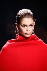 Details at Givenchy RTW Fall 2020