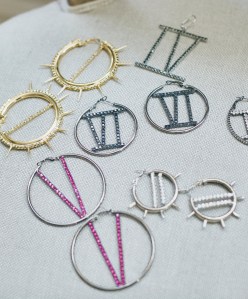 The accessories for "Six."