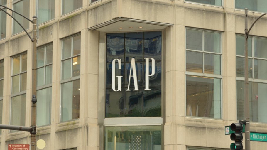 Gap issues liquidity warnings as it suspended $115 million in N.A. rent payments to landlords, but also said there could be further layoffs.