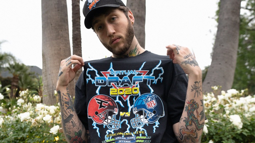 FaZe Banks in the NFL x FaZe Clan T-shirt